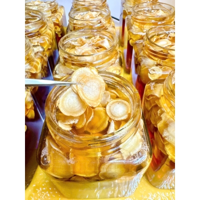 Sâm ngâm Mật Ong hủ vừa